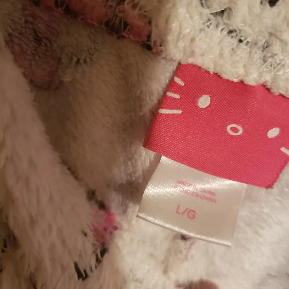 Hello Kitty Fleece Pajama Pants in White and Pink - Picture 2 of 4